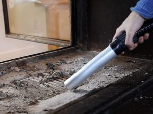 aspirare la cenere della stufa a pellet